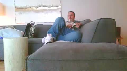 nassobout online show from May 6, 11:38 am