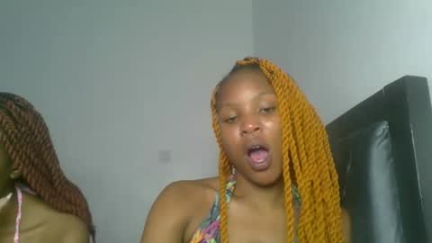 nasty_divah online show from May 18, 7:25 am