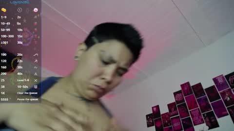 nat_evans8 online show from June 14, 2:24 am