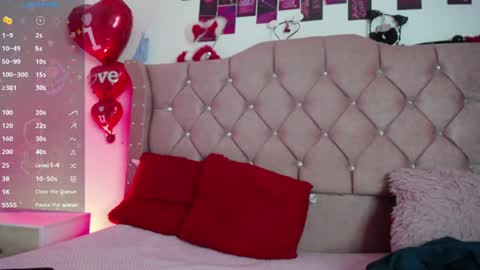 nat_evans8 online show from June 17, 1:54 am
