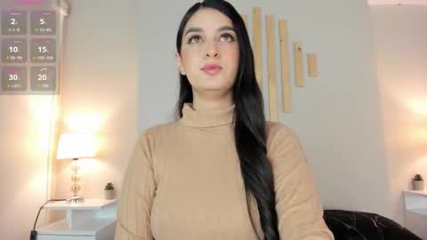 Natacha Diaz online show from November 18, 11:02 am