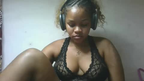 natachazz online show from May 5, 10:21 am