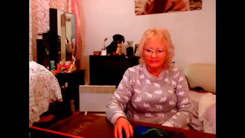 Snapshot of natali7634 chatting on February 8, 6:01 am natali online show from February 8, 6:01 am