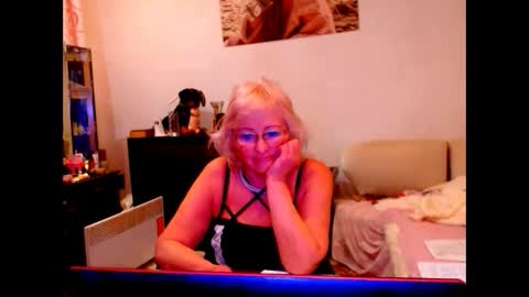 Snapshot of natali7634 chatting on March 1, 3:49 pm natali online show from March 1, 3:49 pm