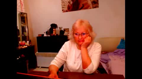 Snapshot of natali7634 chatting on March 5, 5:29 pm natali online show from March 5, 5:29 pm