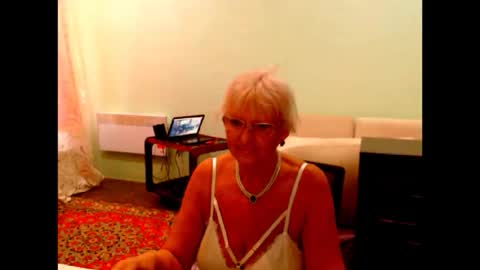 Snapshot of natali7634 chatting on September 23, 6:18 am natali online show from September 23, 6:18 am