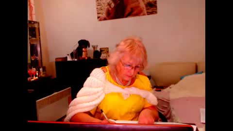 Snapshot of natali7634 chatting on March 2, 3:59 pm natali online show from March 2, 3:59 pm