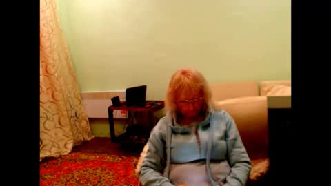 Snapshot of natali7634 chatting on October 12, 4:21 pm natali online show from October 12, 4:21 pm