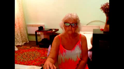 natali online show from June 15, 11:57 am