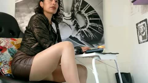 CATHALINA NATA online show from November 22, 5:00 pm