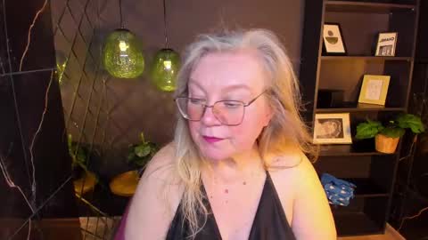 NataliCloud online show from April 25, 1:52 pm
