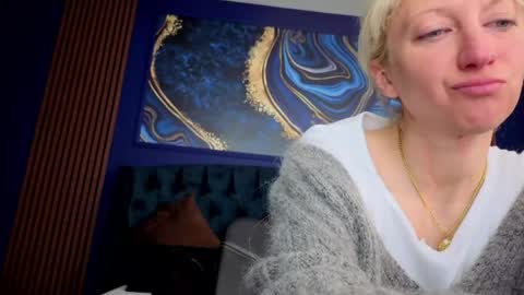 Natalie online show from April 29, 7:13 am