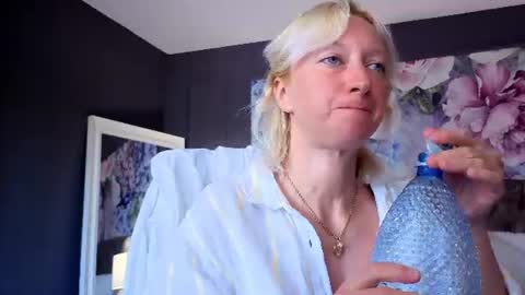 Natalie online show from August 2, 7:21 am