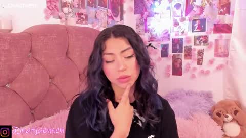       online show from February 18, 11:30 pm