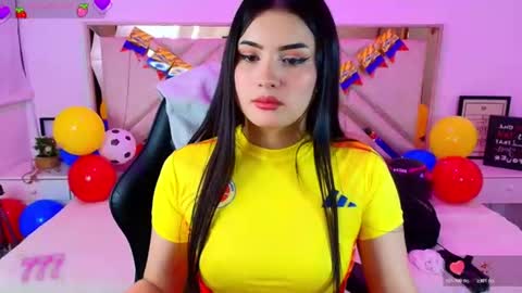 natalie  online show from June 23, 8:15 pm