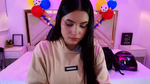 natalie  online show from July 6, 7:49 pm