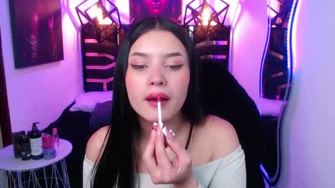 natalie  online show from May 16, 7:45 pm