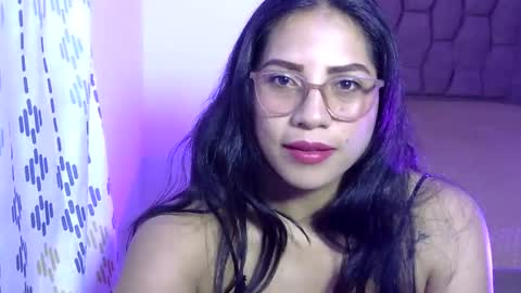 Natalie Evans online show from May 23, 4:52 am