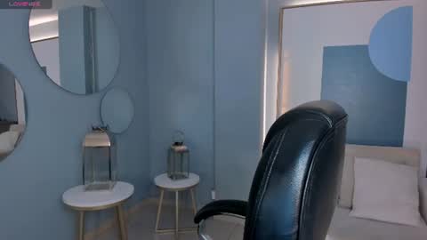 Natalie Lewis online show from July 13, 11:47 am