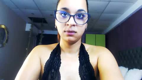 Snapshot of natalybonnie chatting on October 7, 5:58 am natalybonnie online show from October 7, 5:58 am
