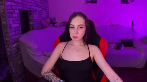 Snapshot of natalyfreman chatting on February 18, 6:04 pm Nataly online show from February 18, 6:04 pm