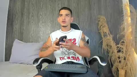 natan_77 online show from April 26, 12:14 pm