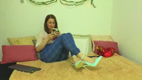  Natasha Kinski  online show from October 22, 8:43 pm