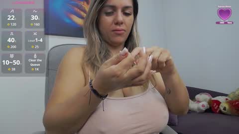 natashaboobs online show from November 3, 8:04 am