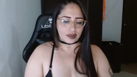 Natasha Smithe  online show from October 19, 2:49 am