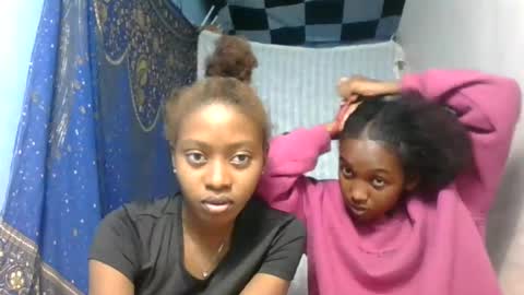 nathalia069 online show from June 18, 1:16 pm