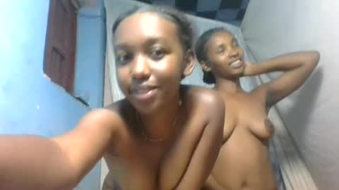 nathalia069 online show from June 27, 7:14 am