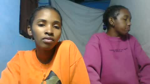 nathalia069 online show from July 2, 10:09 am
