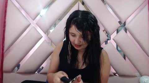 nathaly low online show from November 26, 3:15 am