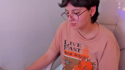 nathalyy_ds online show from May 1, 8:58 pm
