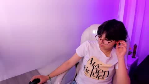 nathalyy_ds online show from February 19, 8:19 pm