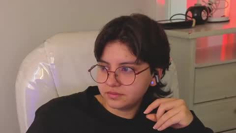 nathalyy_ds online show from August 2, 1:13 pm