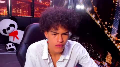 nathan_carson1 online show from December 10, 11:54 am