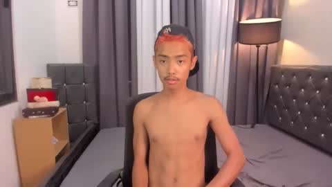 nathan_cum online show from December 16, 5:36 am