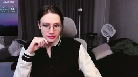 This name is so sexy you cant pronounce it. online show from June 29, 12:18 am