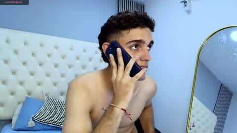 nathan_shimmer online show from May 2, 6:52 am