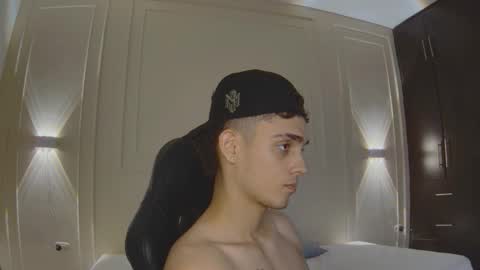 nathan_shimmer online show from December 22, 10:05 pm