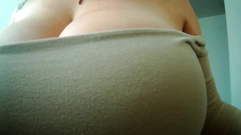 Nathaly Jones online show from October 21, 3:27 pm