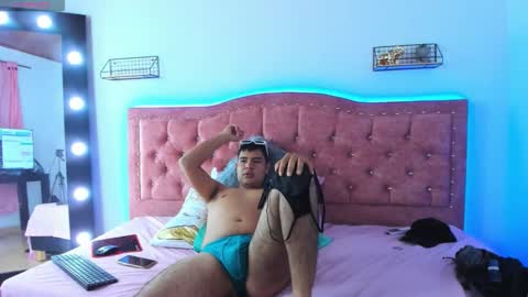 nati_plus20 online show from October 31, 6:47 am