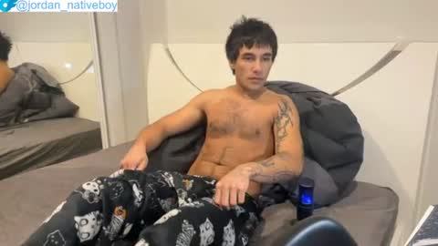 native_boy2 online show from June 13, 8:30 pm