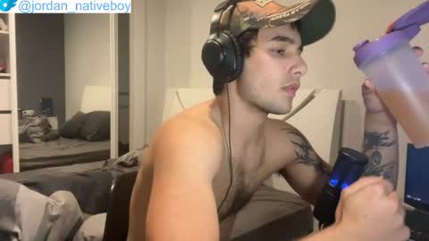 native_boy2 online show from May 17, 3:21 pm