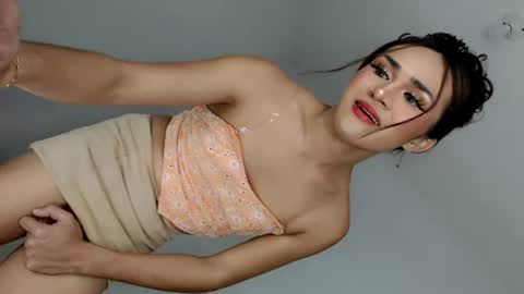 Nathalie smith online show from June 21, 6:09 am
