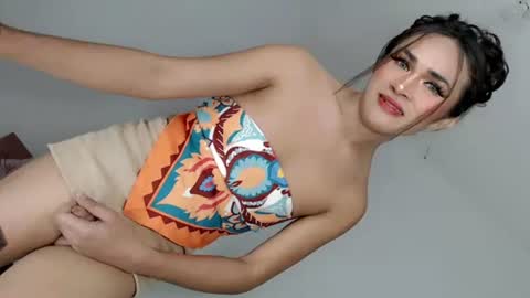 Nathalie smith online show from June 29, 10:15 am