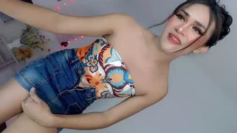 Nathalie smith online show from July 21, 6:59 am