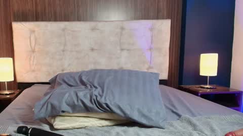 Natt  online show from June 26, 9:09 pm