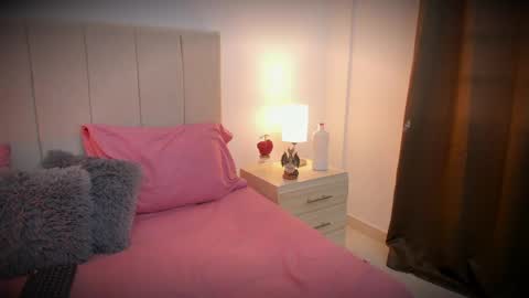 Nathalie online show from April 23, 7:48 pm